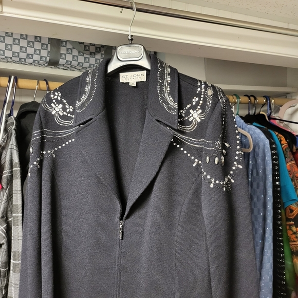 ST JOHN EVENING HUGE SWAROVSKI CRYSTAL BLACK BLAZER JACKET - Picture 8 of 8